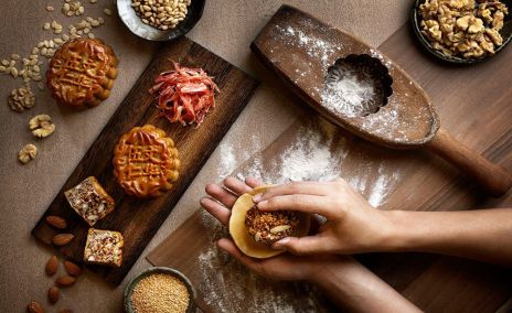 Hướng dẫn cách làm bánh trung thu thập cẩm truyền thống