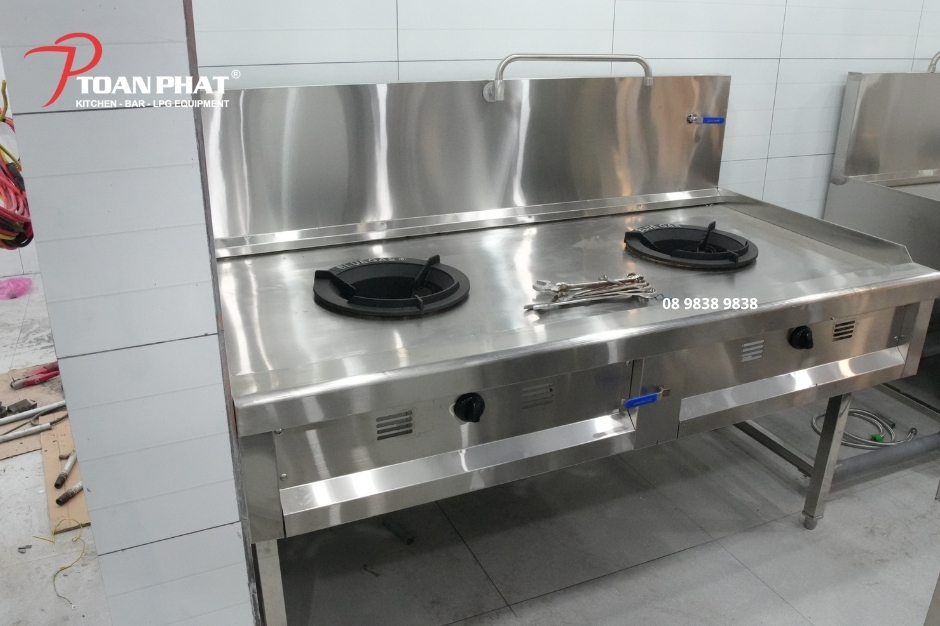 Bếp Á 2 họng – Nấu nhanh, chia lửa đều, hiệu suất vượt trội