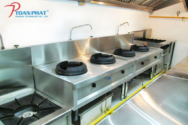 Bếp á công nghiệp Toàn Phát