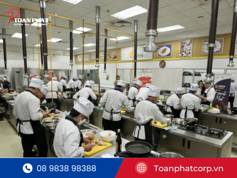 LÒ HẤP NƯỚNG ĐA NĂNG 10 KHAY UNOX PLUS 10 Lò hấp nướng đa năng 10 khay unox plus phù hợp với trung tâm đào tạo đầu bếp