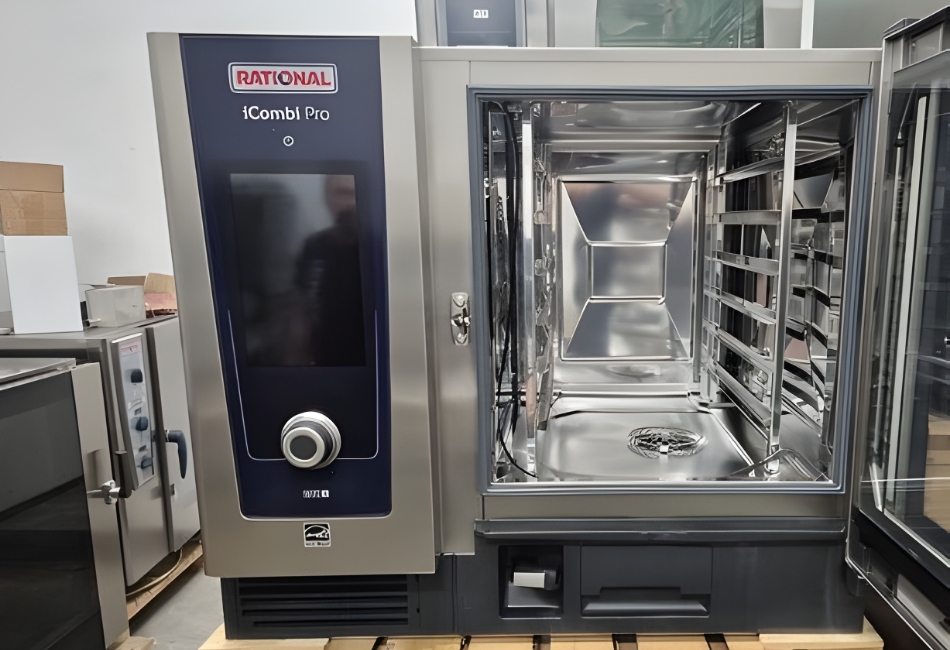 Lò nướng RATIONAL 6 khay GN 2/1 là dòng lò hấp nướng đa năng cao cấp, được nhập khẩu trực tiếp từ Đức