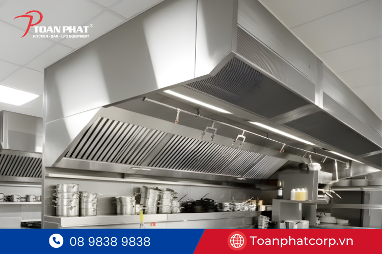 Hệ thống hút khói inox công nghiệp giúp loại bỏ khói và mùi hiệu quả