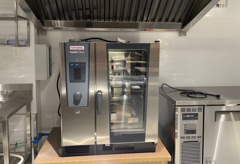 Vì sao bếp chuyên nghiệp nên dùng lò nướng Rational? 3 Giá lò nướng Rational iCombi Classic 10 khay GN 2/1