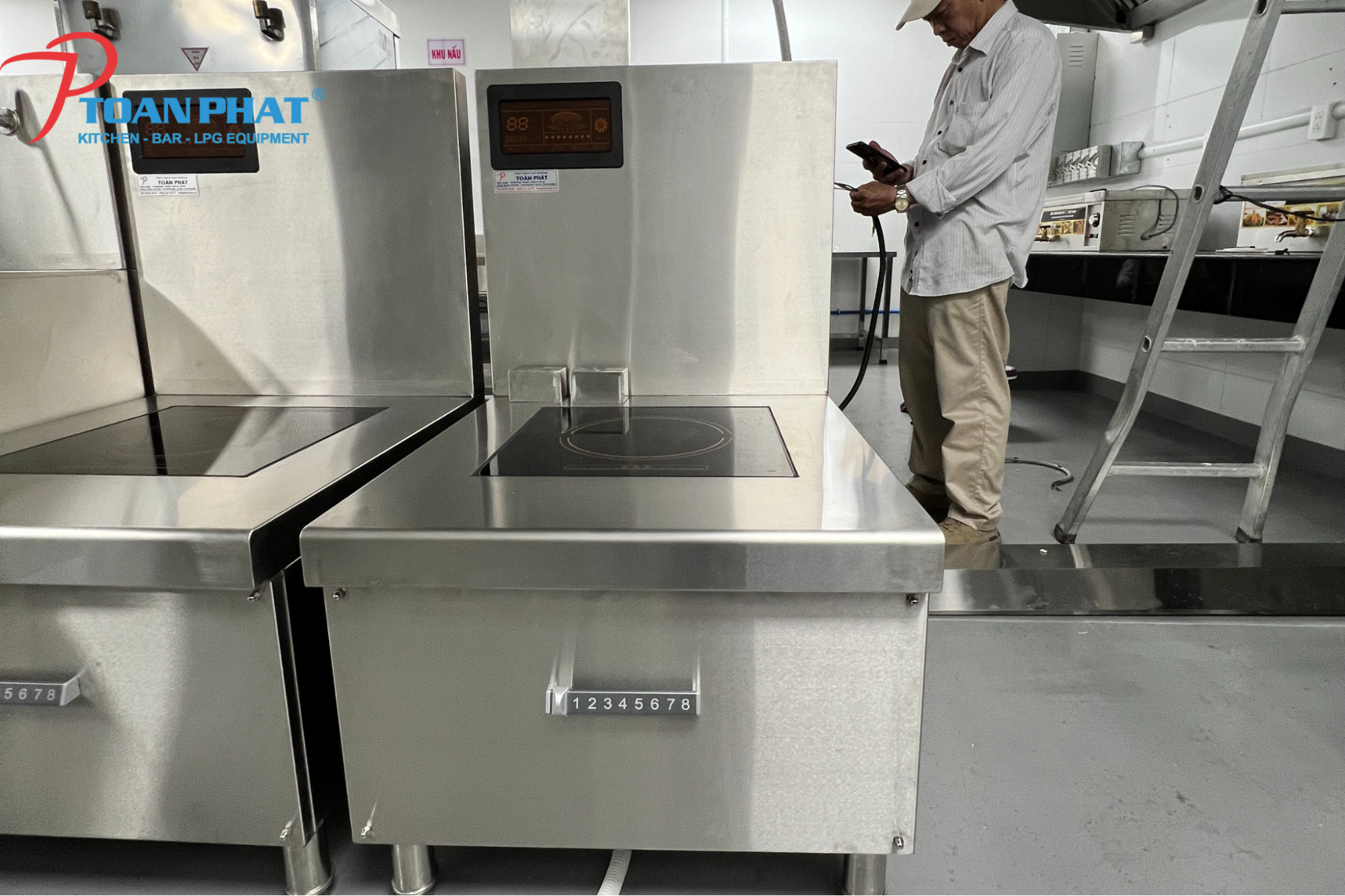 BẾP THẤP ĐƠN ĐIỆN TỪ PHẲNG LOẠI 10KW 5 Bếp từ đơn mặt phẳng