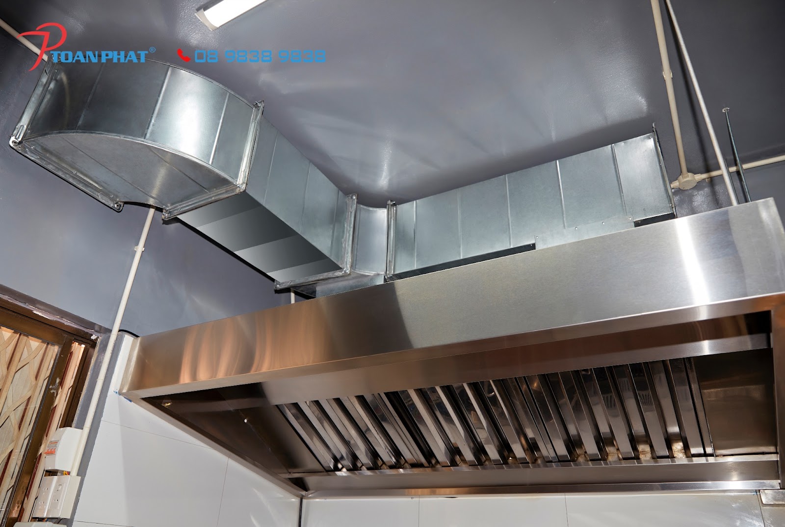Tiêu chuẩn hệ thống hút khói PCCC cập nhật mới nhất 2025 1 Hệ thống hút khói đạt chuẩn PCCC của Toàn Phát thi công - Tiêu chuẩn hệ thống hút khói PCCC cập nhật mới nhất 2025