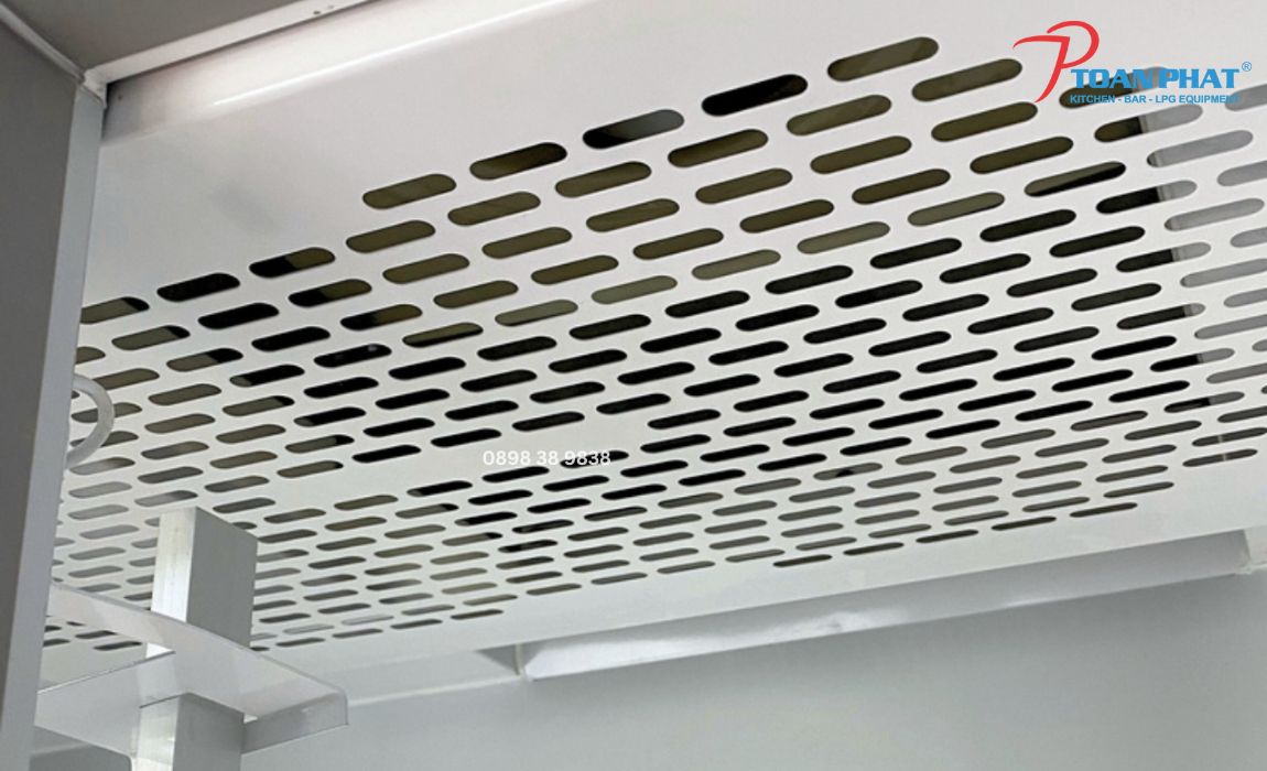 tu lanh trung bay quat gio