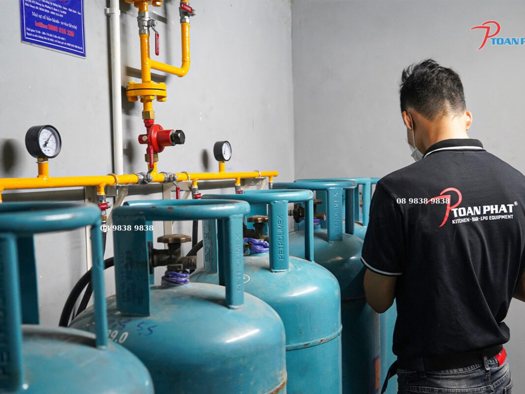 NGUYÊN LÝ THIẾT KẾ BẾP MỘT CHIỀU CHO NHÀ BẾP NHÀ HÀNG, BẾP CÔNG NGHIỆP 4 Hệ thống gas công nghiệp