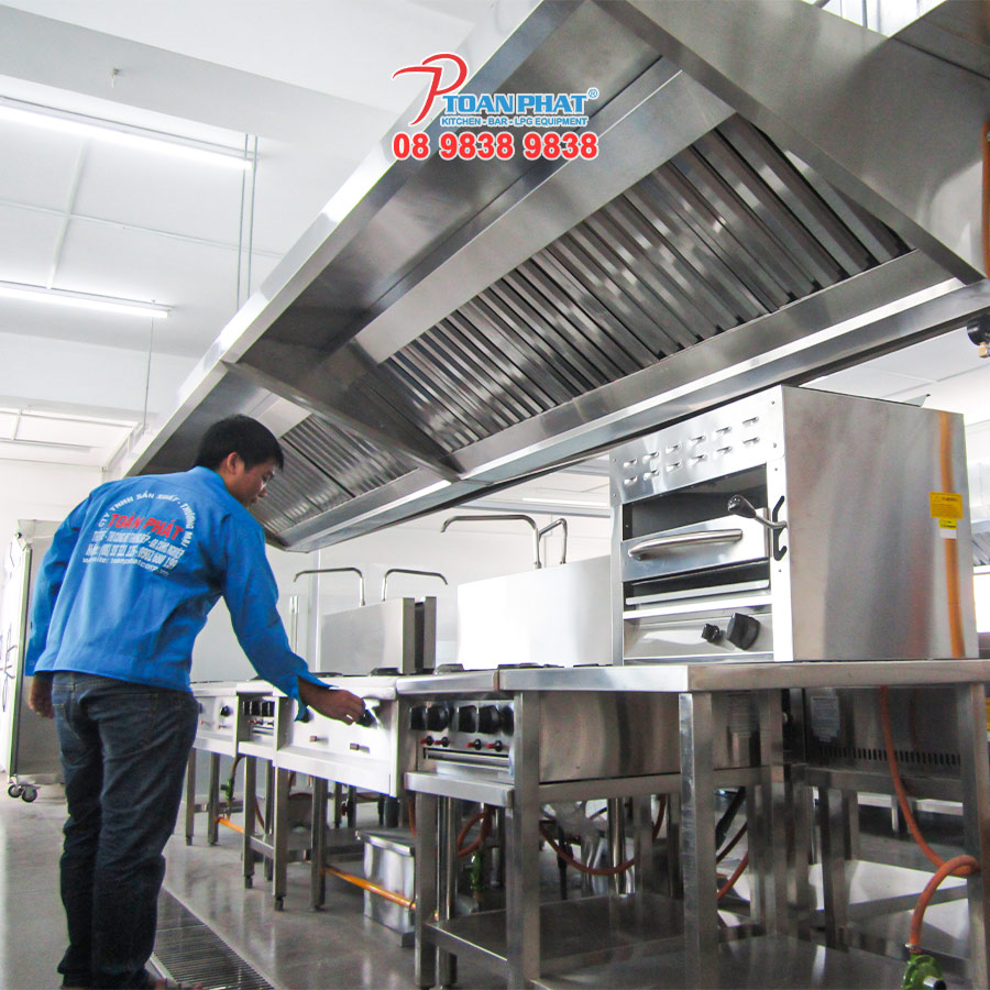 ĐỊA CHỈ THI CÔNG HỆ THỐNG HÚT KHÓI CHO BẾP CÔNG NGHIỆP UY TÍN, CHẤT LƯỢNG 2 Hệ thống hút khói uy tín, chất lượng tại Toàn Phát