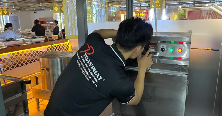 Những lưu ý quan trọng khi thiết kế bếp nhà hàng 6 bếp công nghiệp toàn phát