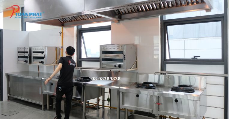 Những lưu ý quan trọng khi thiết kế bếp nhà hàng 2 bếp công nghiệp