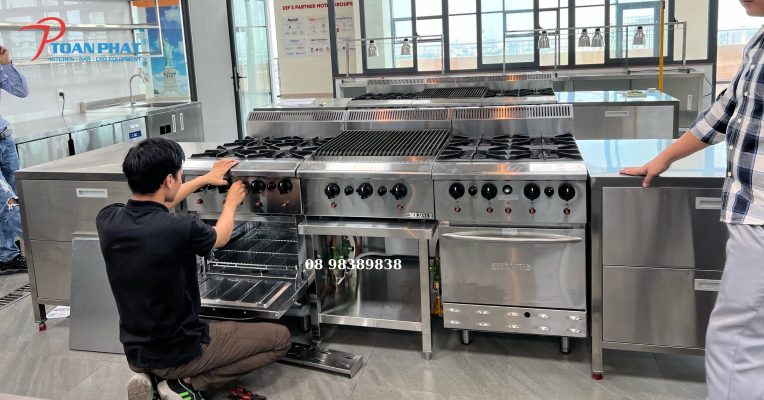 Những lưu ý quan trọng khi thiết kế bếp nhà hàng 3 bếp công nghiệp