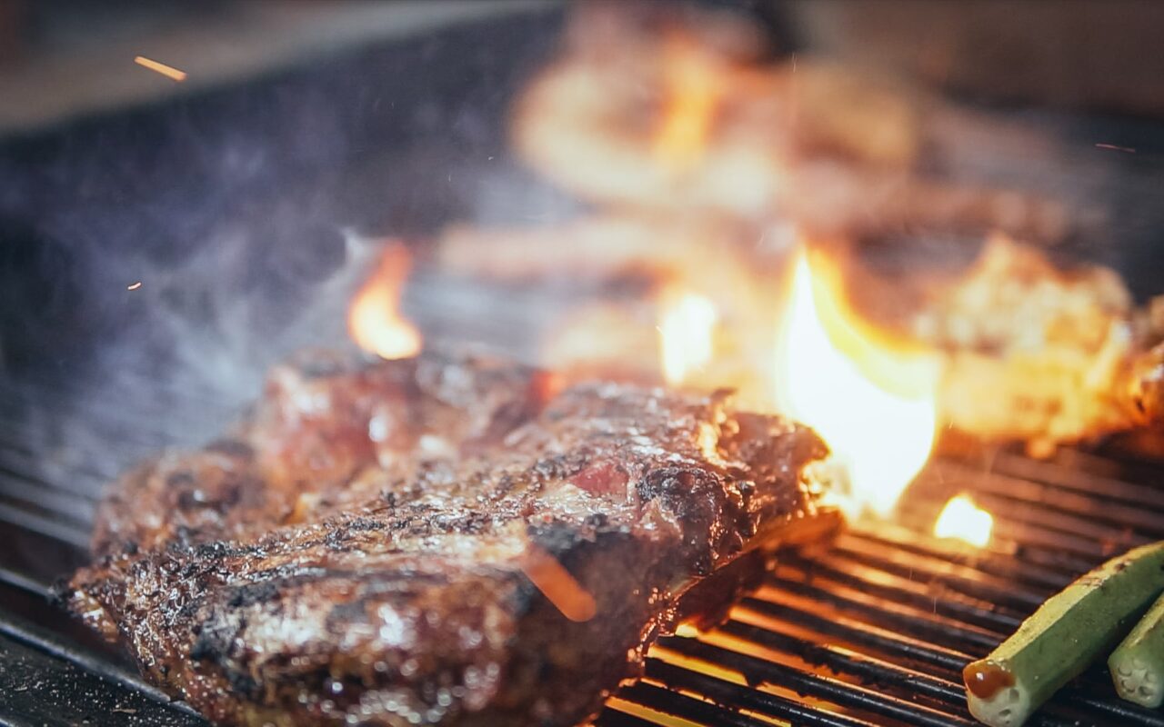 ỤT ỤT QUÁN - BARBECUE RESTAUTANT & BEER 2 Quan-Ut-Ut nướng BBQ