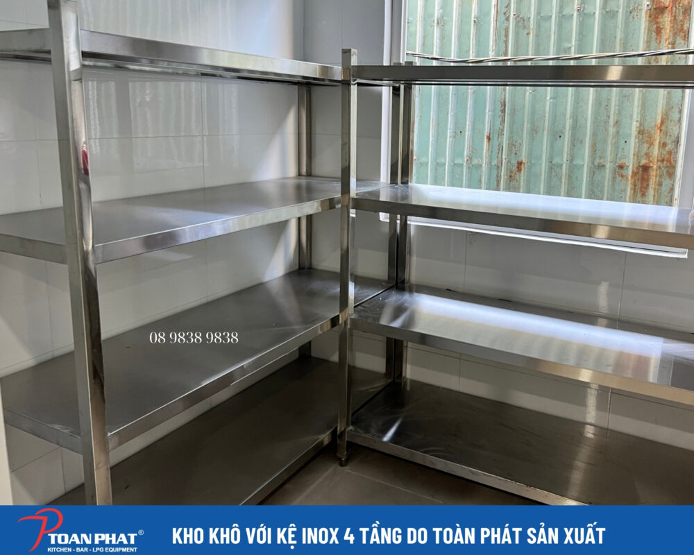 Khu kho tại bếp ăn công nghiệp Khu kho tại bếp ăn công nghiệp
