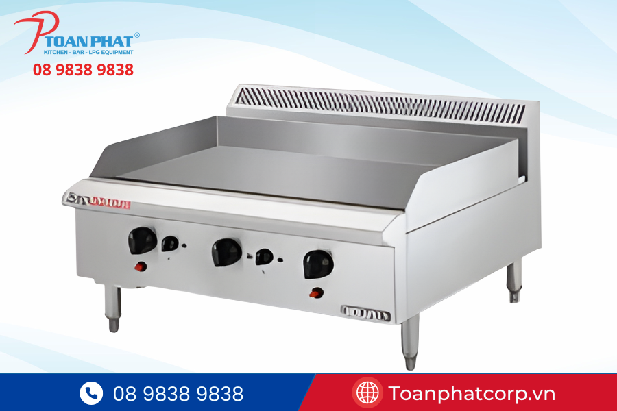 Không gian bếp công nghiệp OSC Việt Nam trang bị bếp chiên phẳng Berjaya hiện đại