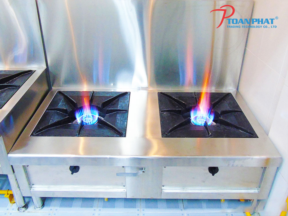 bep-ham-doi-3 Các thiết bị bếp chính cần có trong nhà hàng bếp Á