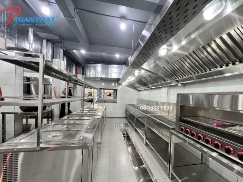 Thi công bếp công nghiệp cho quán nướng 78, quận 3