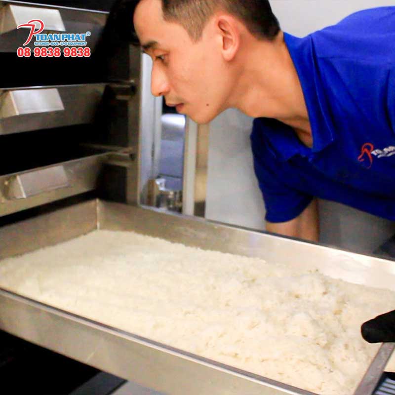 CÁCH CHỌN MUA TỦ NẤU CƠM CÔNG NGHIỆP CHO NHÀ BẾP 3 Cách chọn mua tủ nấu cơm công nghiệp cho nhà bếp