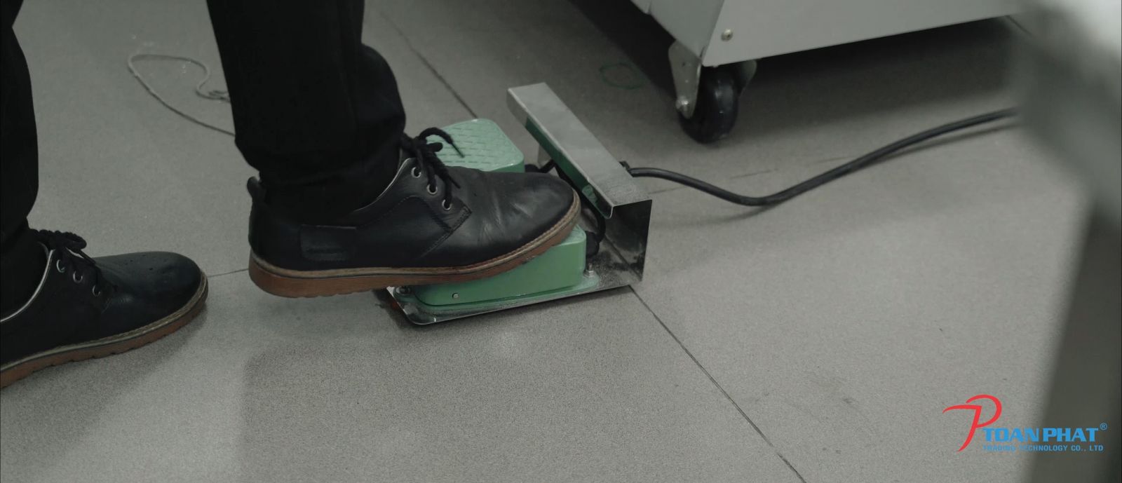 Hướng dẫn sử dụng máy cán bột băng chuyền berjaya