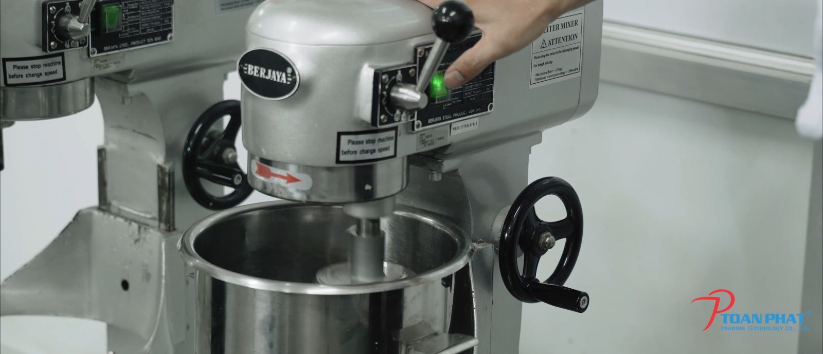 Hướng dẫn sử máy trộn bột công nghiệp