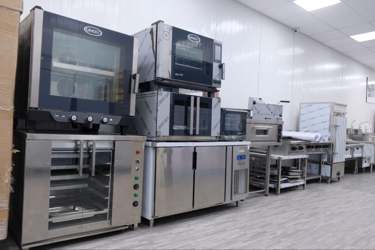 showroom thiết bị bếp công nghiệp Toàn Phát Các sản phẩm bếp công nghiệp được trưng bày tại Toàn Phát
