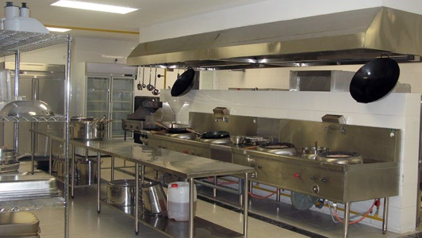 TẦM QUAN TRỌNG CỦA THÙNG RÁC INOX TRONG AN TOÀN VỆ SINH THỰC PHẨM CỦA BẾP ĂN CÔNG NGHIỆP 2 Sử dụng thùng rác inox góp phần tiết kiệm chi phí cho doanh nghiệp.