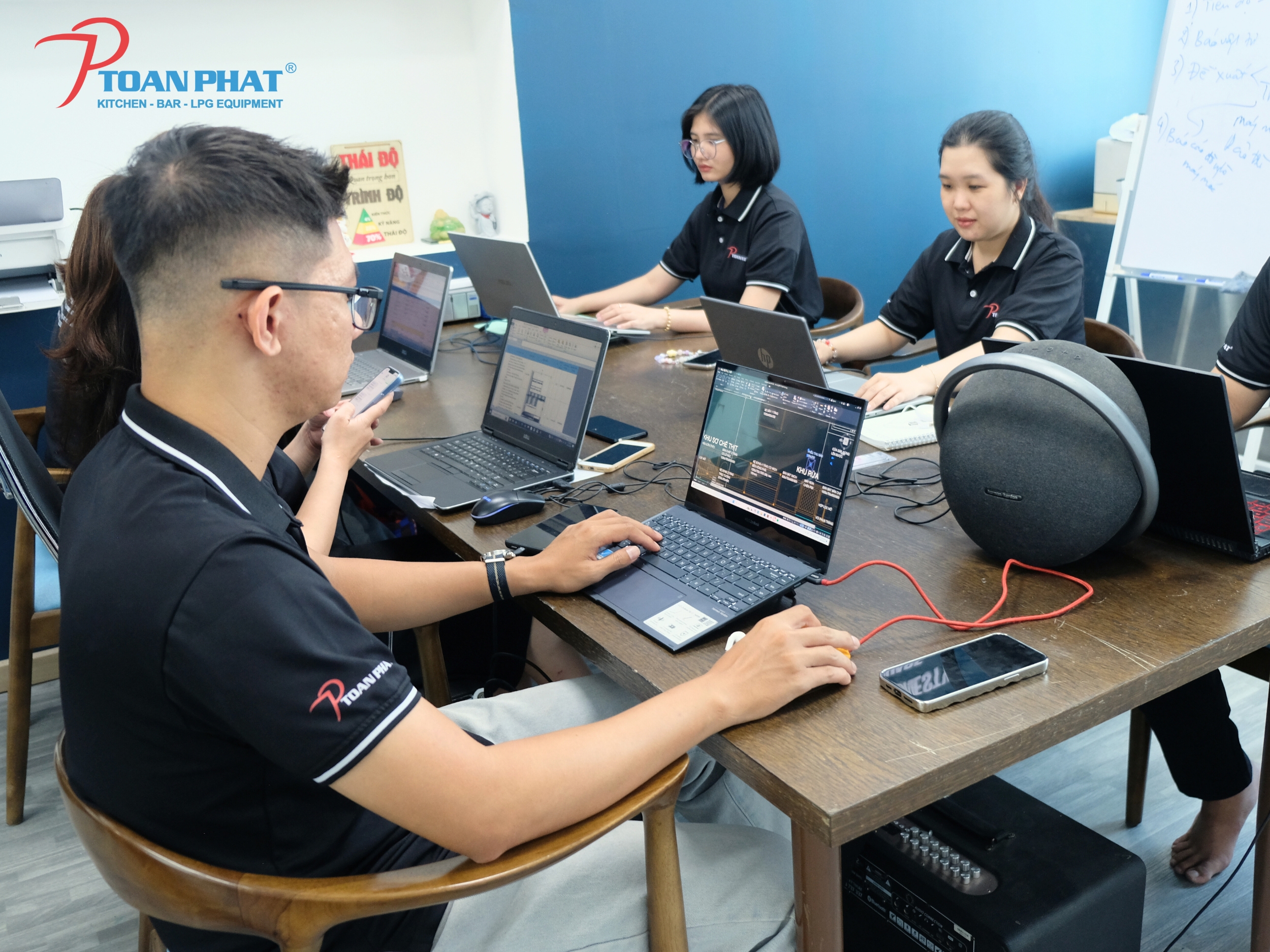 Thiết kế phối cảnh 3D quầy pha chế trước khi sản xuất và thi công thực tế