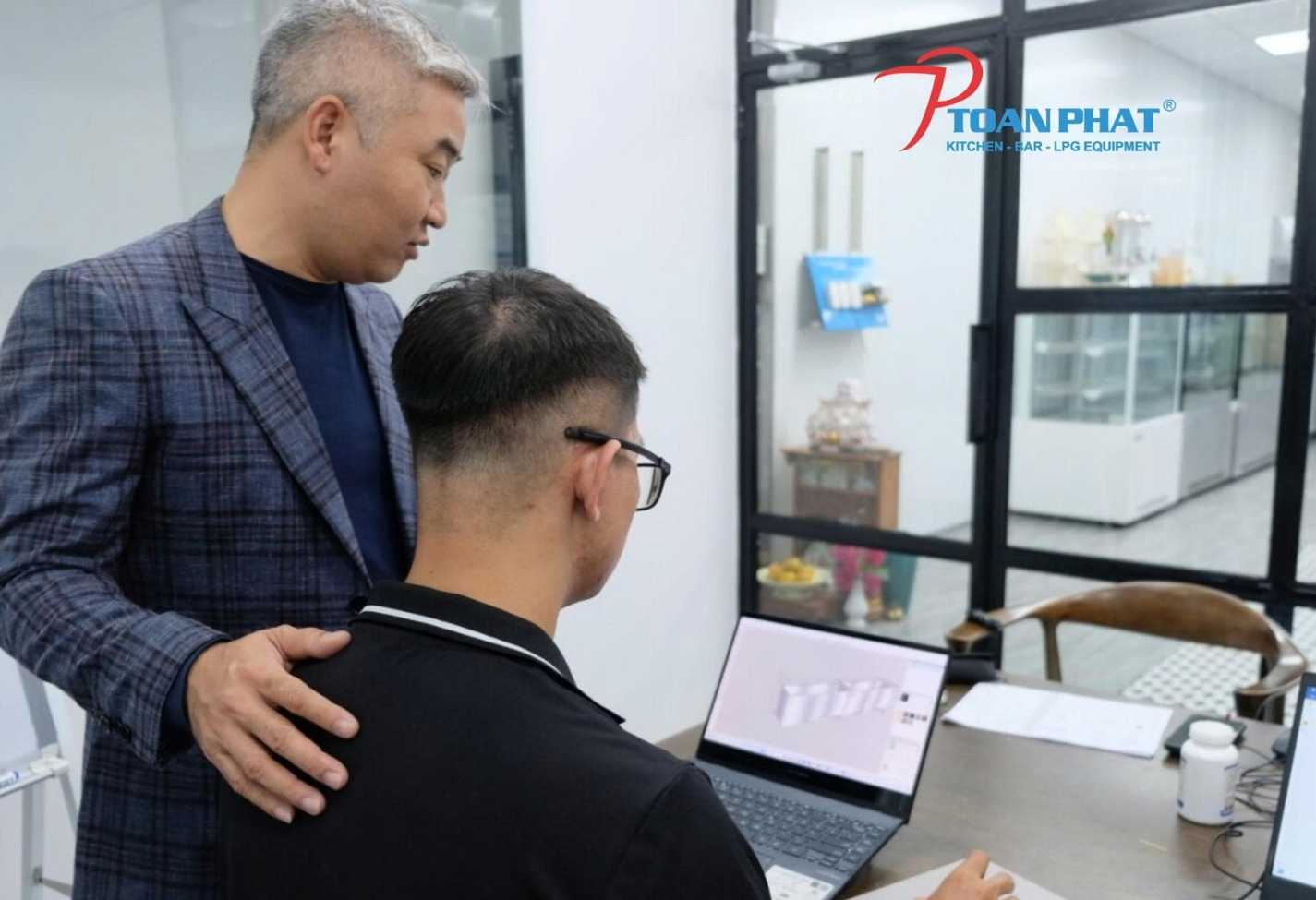 DỰ ÁN THI CÔNG BẾP THỰC HÀNH TRƯỜNG ĐẠI HỌC UEF 4 xây dựng bản vẽ 2D - 3D chi tiết