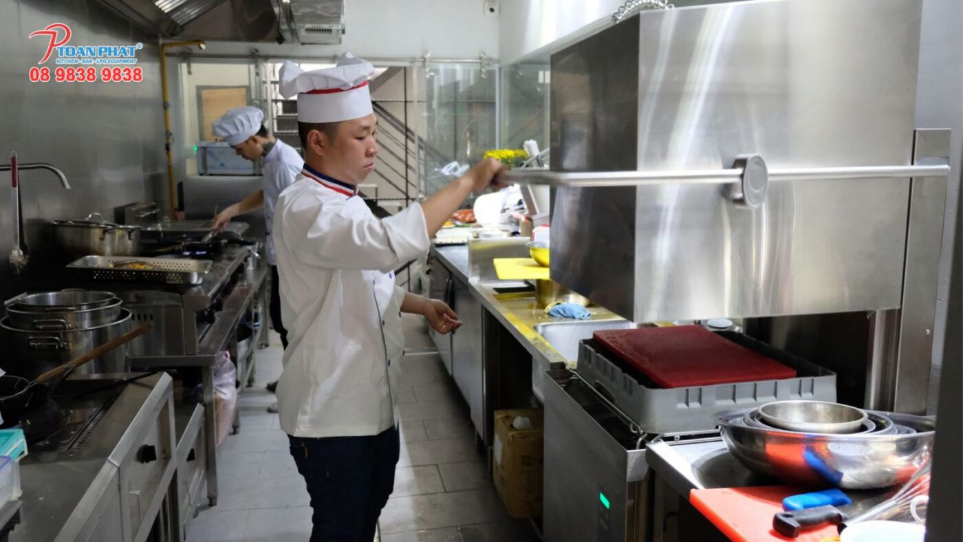 Bếp Toàn Phát