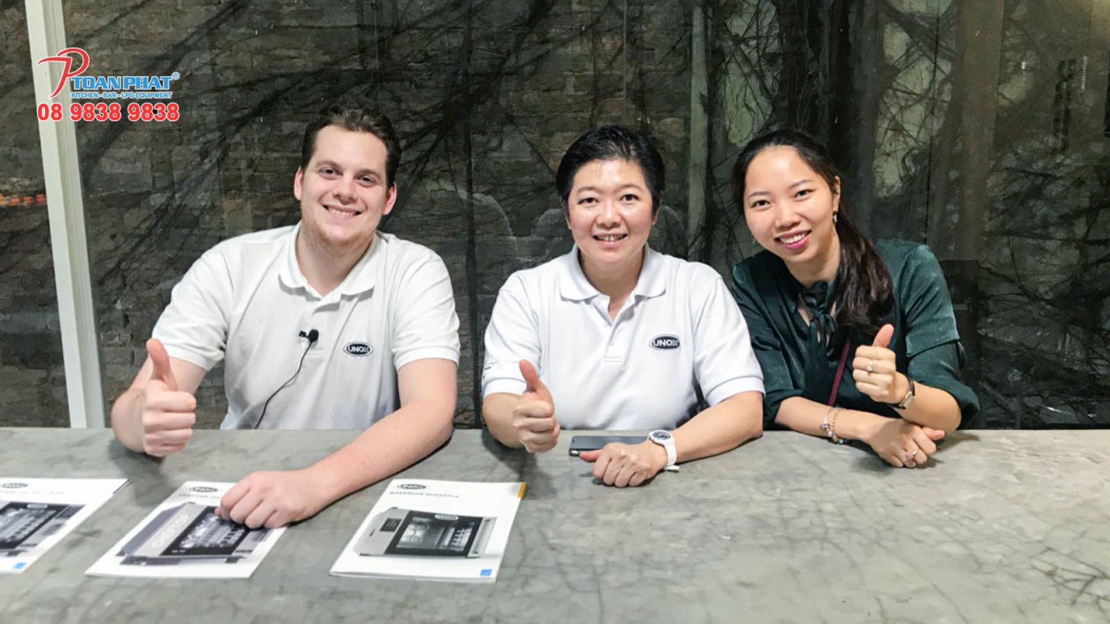 LÒ NƯỚNG ĐỐI LƯU UNOX BAKERTOP-X™ 10 khay GN 2/1 12