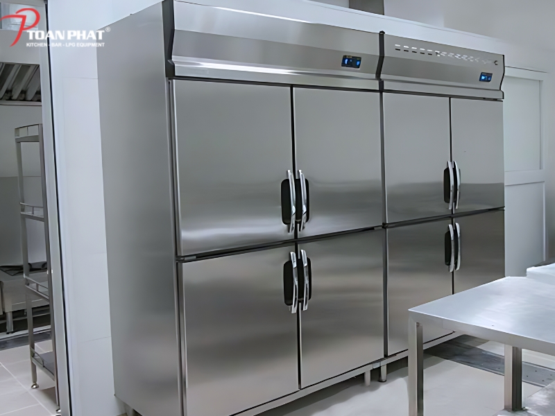 DỰ ÁN THI CÔNG QUÁN BAR GLOW SKYBAR - BAR ĐẲNG CẤP NHẤT SÀI THÀNH 6 Tủ đông cao cấp