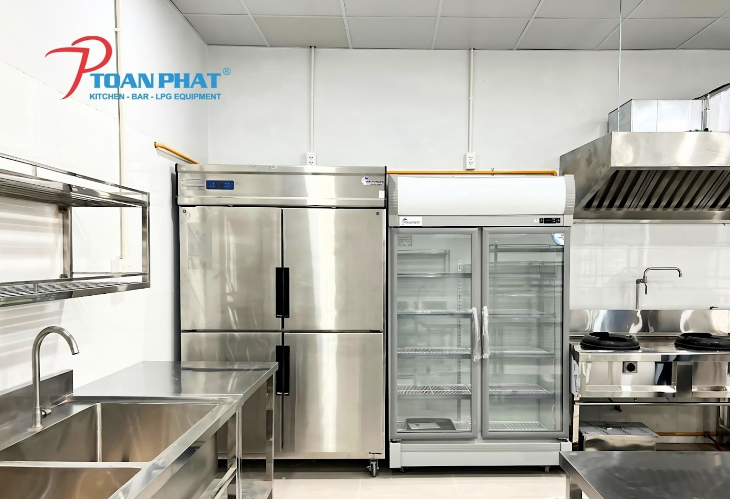 Tủ mát, tủ lạnh trưng bày đồ uống