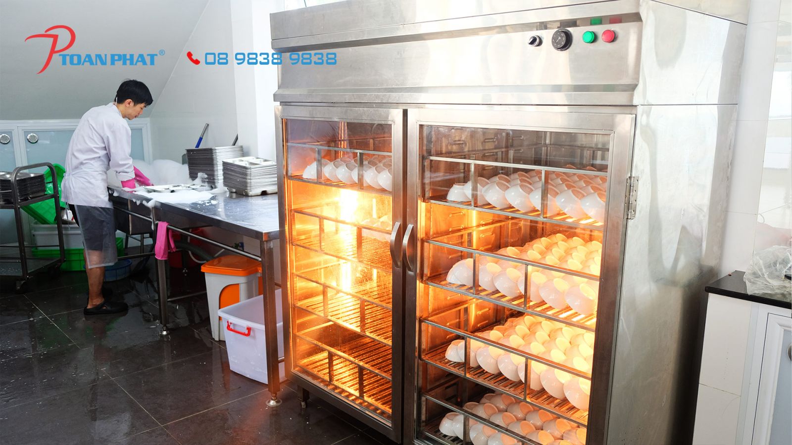 web-2 Tủ sấy chén bát công nghiệp do Toàn Phát sản xuất
