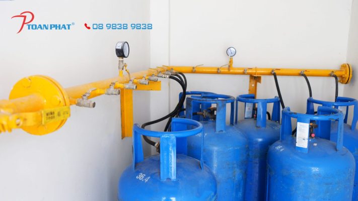 BẾP CÔNG NGHIỆP CÔNG TY TNHH TỰ NHIÊN THẤY ĐÓI 2 bếp công nghiệp toàn phát