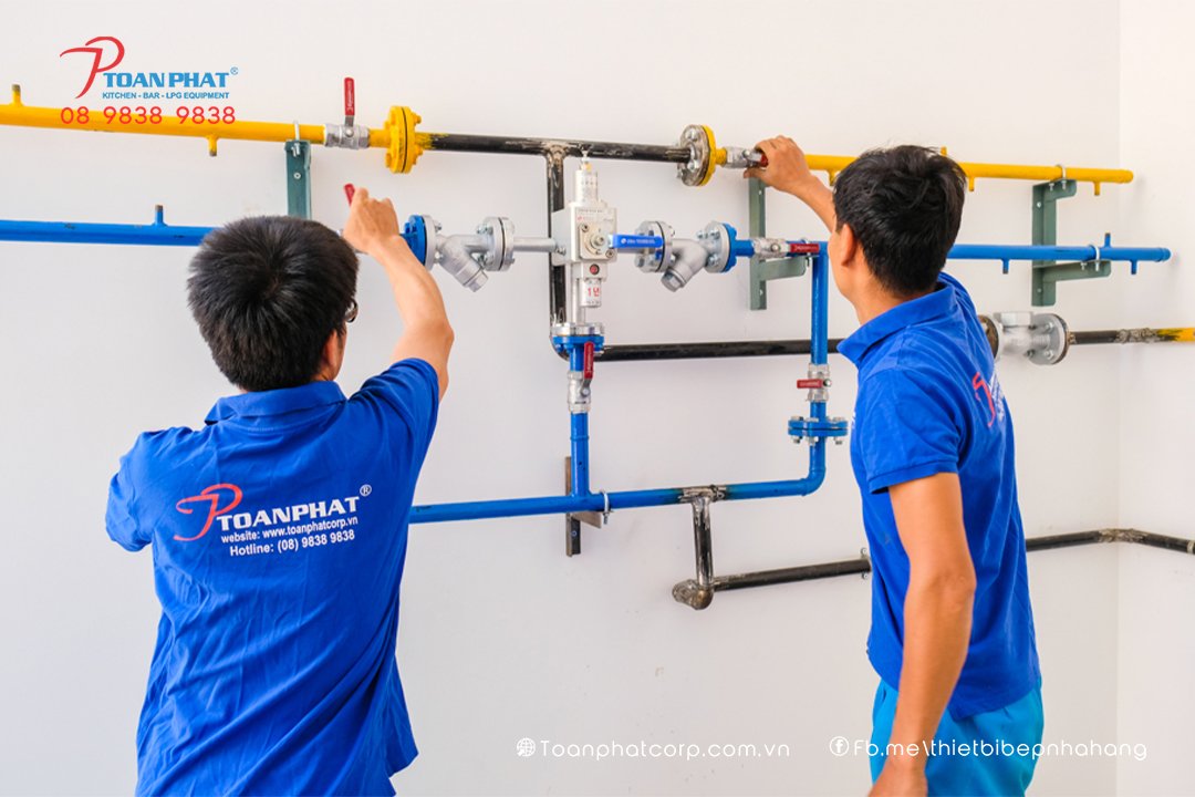 THI CÔNG HỆ THỐNG GAS NHÀ HÀNG - KHÁCH SẠN 1 Toàn Phát thi công hệ thống gas công nghiệp