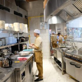 Bếp công nghiệp