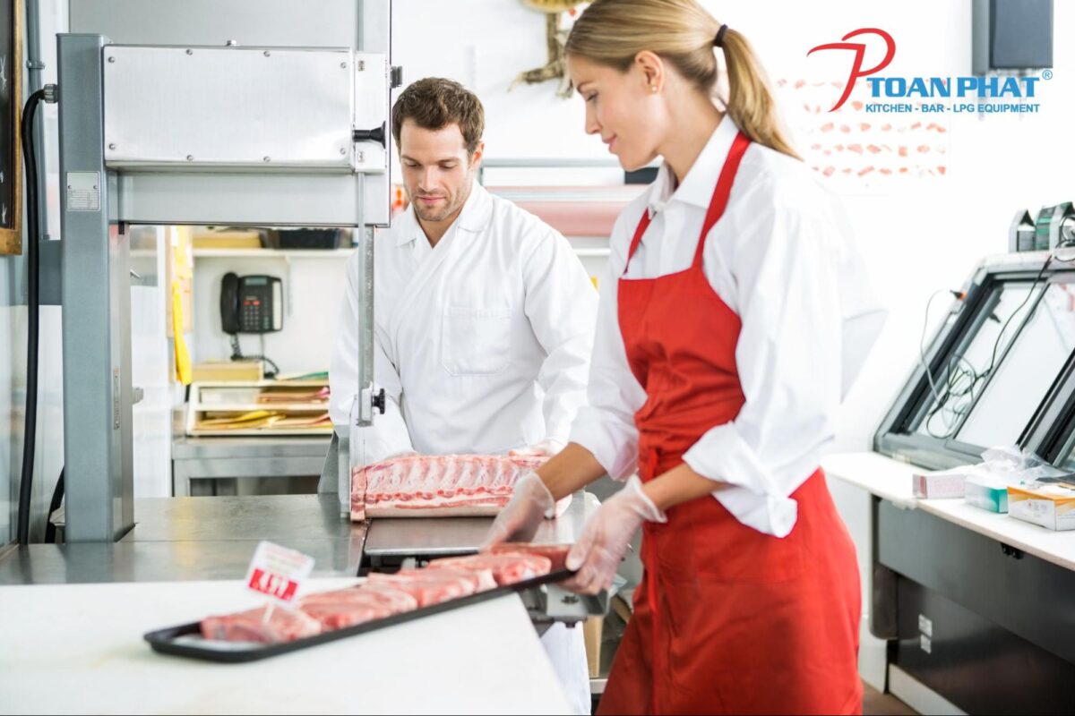 Tủ ủ khô Dry Aged được áp dụng trong các nhà máy để sản xuất số lượng lớn