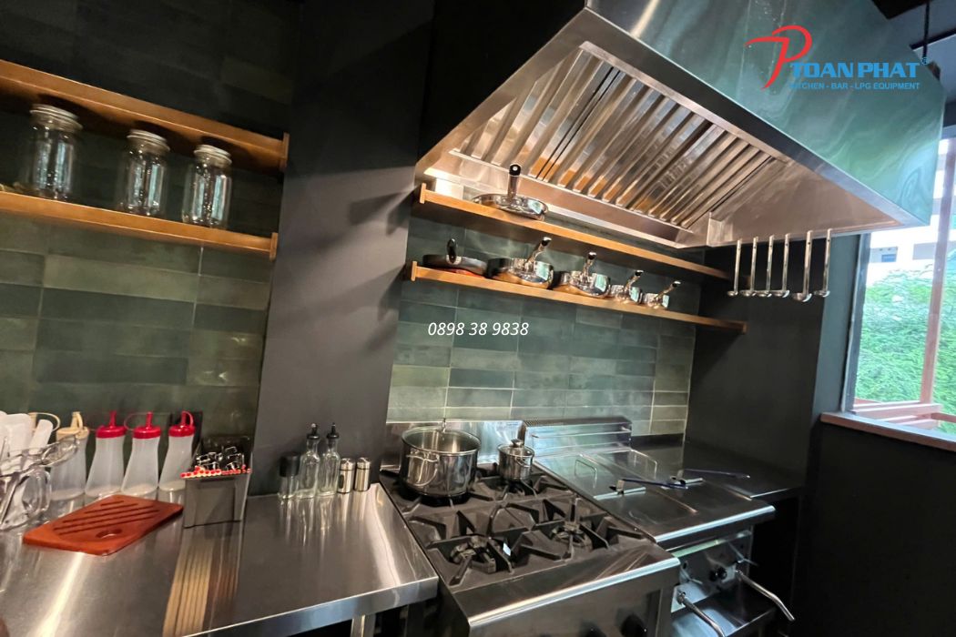 Bếp Âu 4 họng 5 Ưu điểm của bếp Âu 4 họng