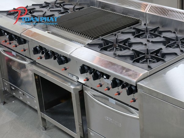 Bếp nướng than nhân tạo và bếp Âu 4 họng