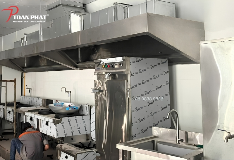 30+ Mẫu thiết kế bếp ăn bệnh viện 2025 - Tư vấn chi tiết từ A đến Z 4 Các yếu tố cần cân nhắc khi thiết kế bếp bệnh viện