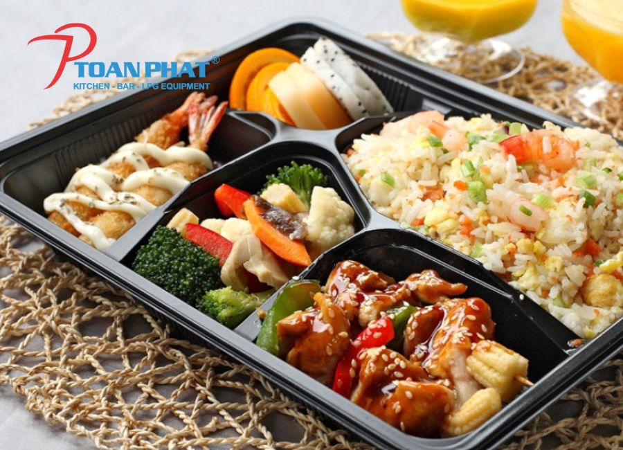 Gợi ý 8 thực đơn suất ăn bếp công nghiệp ngon, rẻ, giàu dinh dưỡng nhất cho nhân viên 2 Suất cơm công nghiệp