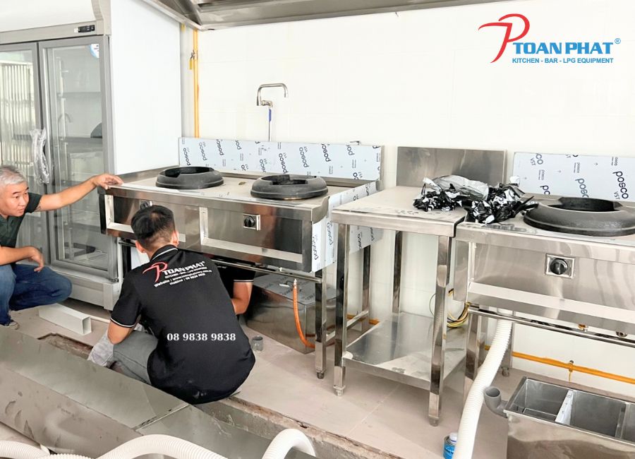 Quy trình cách vệ sinh bếp gas công nghiệp, bếp nhà hàng, khách sạn, bếp ăn công nghiệp hiệu quả nhất 3 Kiểm tra bếp gas công nghiệp định kỳ