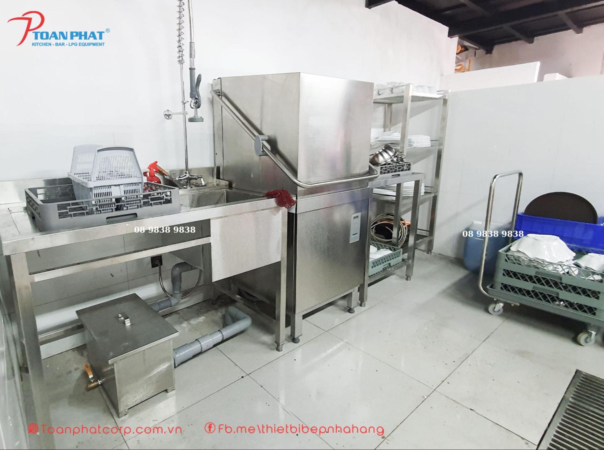 Bếp ăn công nghiệp: Tất tần tật thông tin bạn cần biết 18 Thiết bị làm sạch và vệ sinh