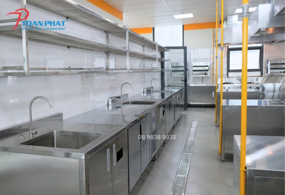 Chi phí trọn gói cho khu bếp công nghiệp trường học