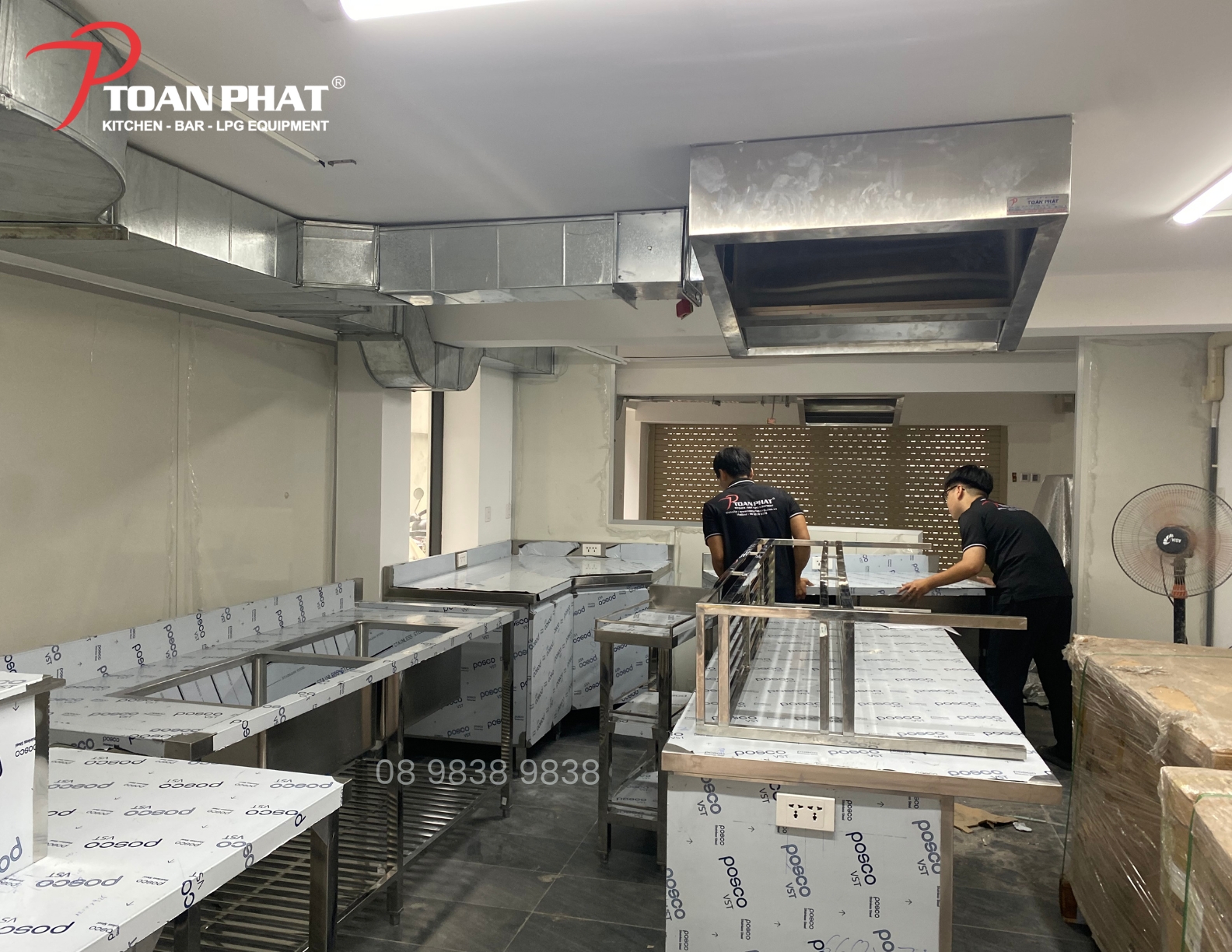 Thi công và lắp đặt thiết bị