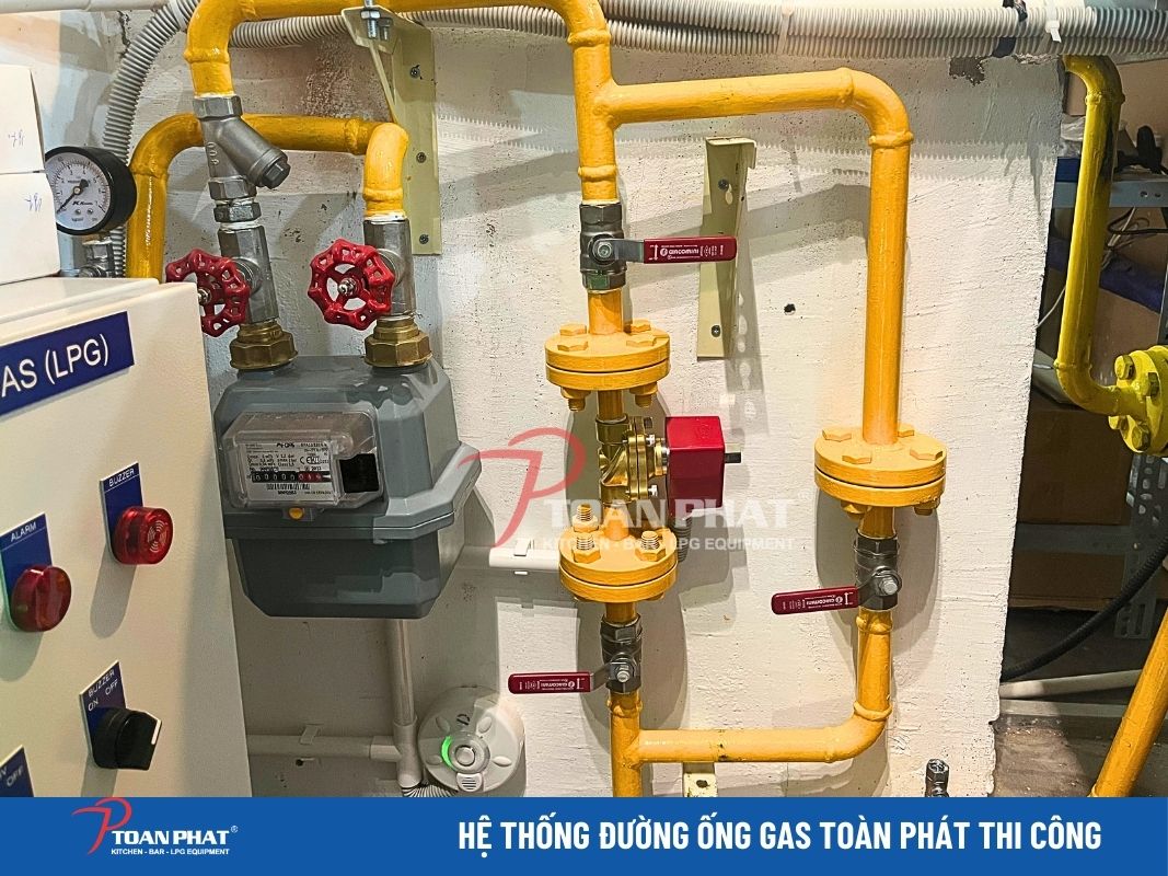 DỰ ÁN TIÊU BIỂU: THI CÔNG HỆ THỐNG GAS CHO NHÀ HÀNG WOKKU UDON TẠI DIAMOND PLAZA 12 Hệ thống đường ống gas tại nhà hàng Nhật