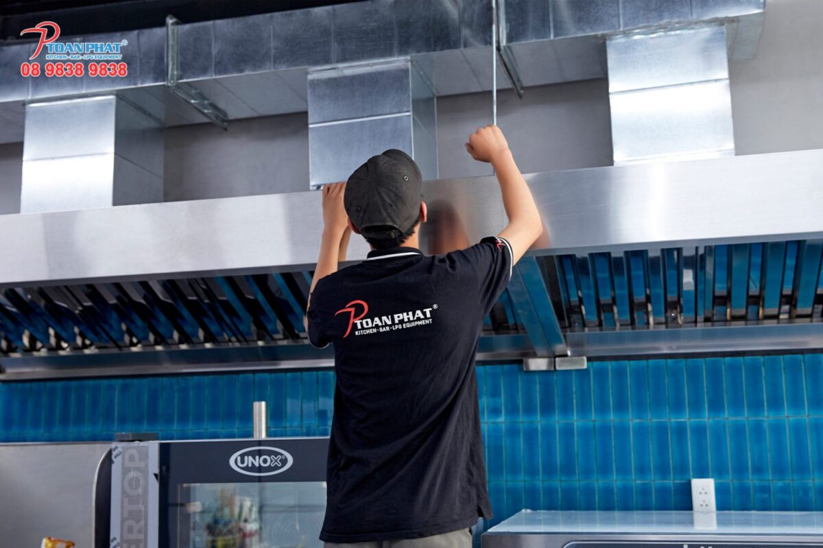 GIẢI PHÁP THI CÔNG BẾP BÁNH – BAKERY 12 Hệ thống hút khói cần được lắp đặt với công suất lớn