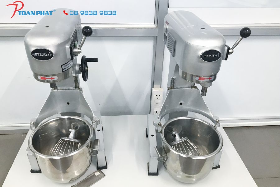 GIẢI PHÁP THI CÔNG BẾP BÁNH – BAKERY 6 May tron bot Toan Phat cung cap