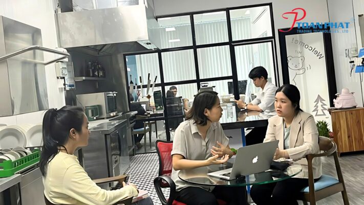 Bếp Toàn Phát