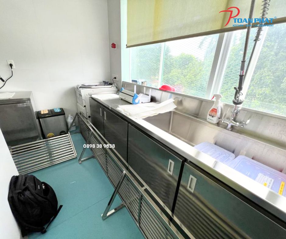 CUNG CẤP THIẾT BỊ BẾP CÔNG NGHIỆP CHO BỆNH VIỆN QUỐC TẾ THẢO ĐIỀN QUẬN 2 4 Toàn Phát tiến hàng cung cấp thiết bị bếp bệnh viện Thảo Điền