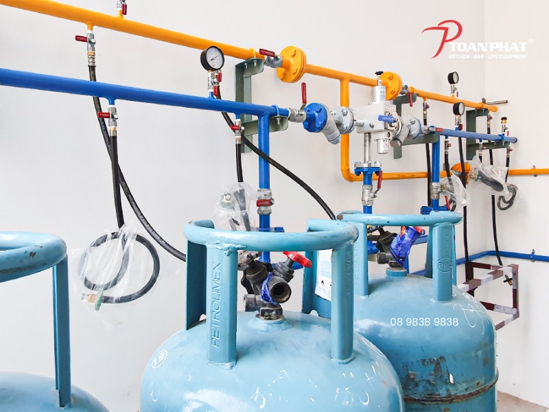 TOÀN PHÁT - THI CÔNG BẾP CĂN TIN NHÀ MÁY 5 Hệ thống gas công nghiệp